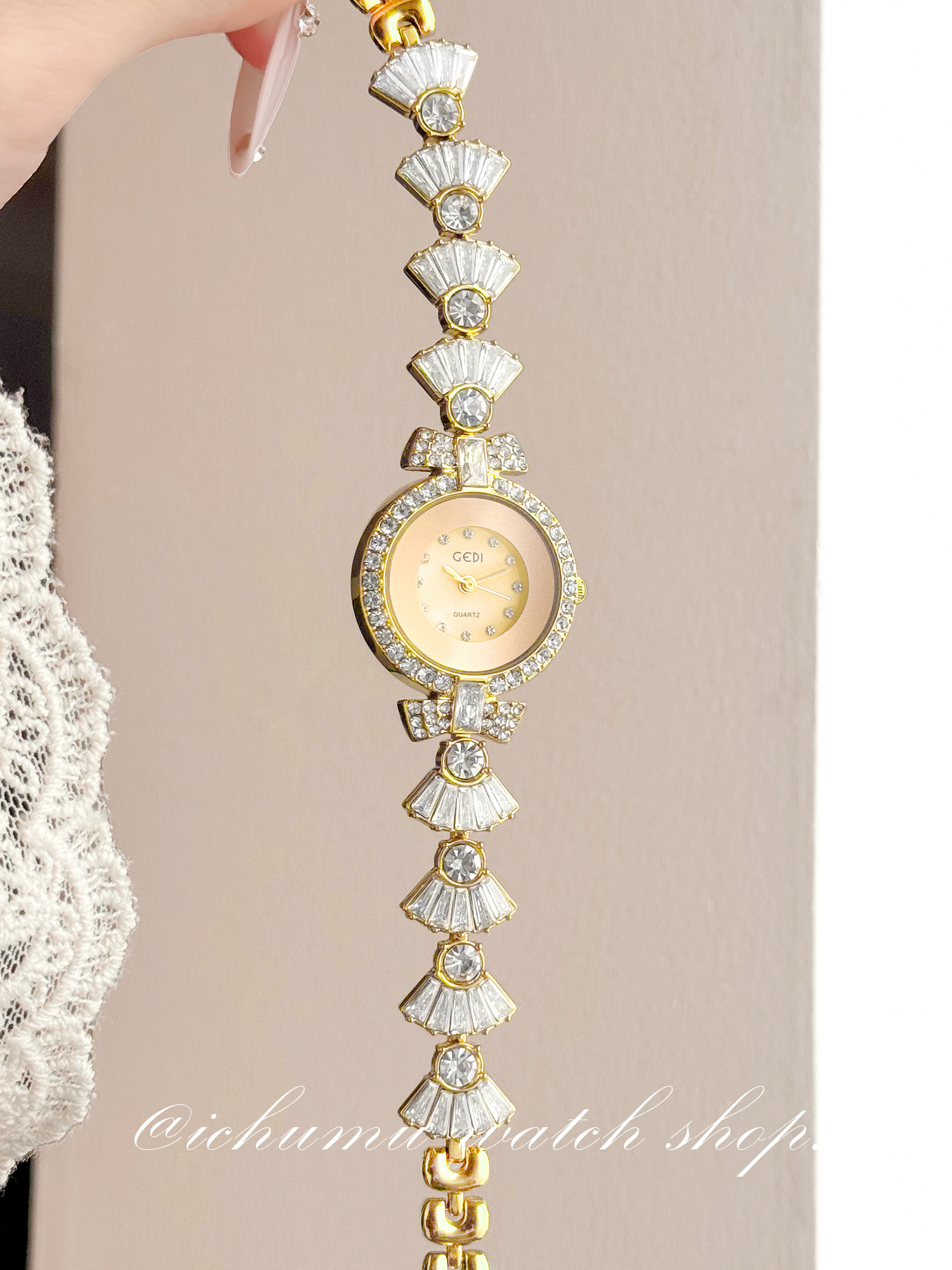 Женские часы Mermaid: легкие,  – обзор и цена Luxury Watch And Bracelet